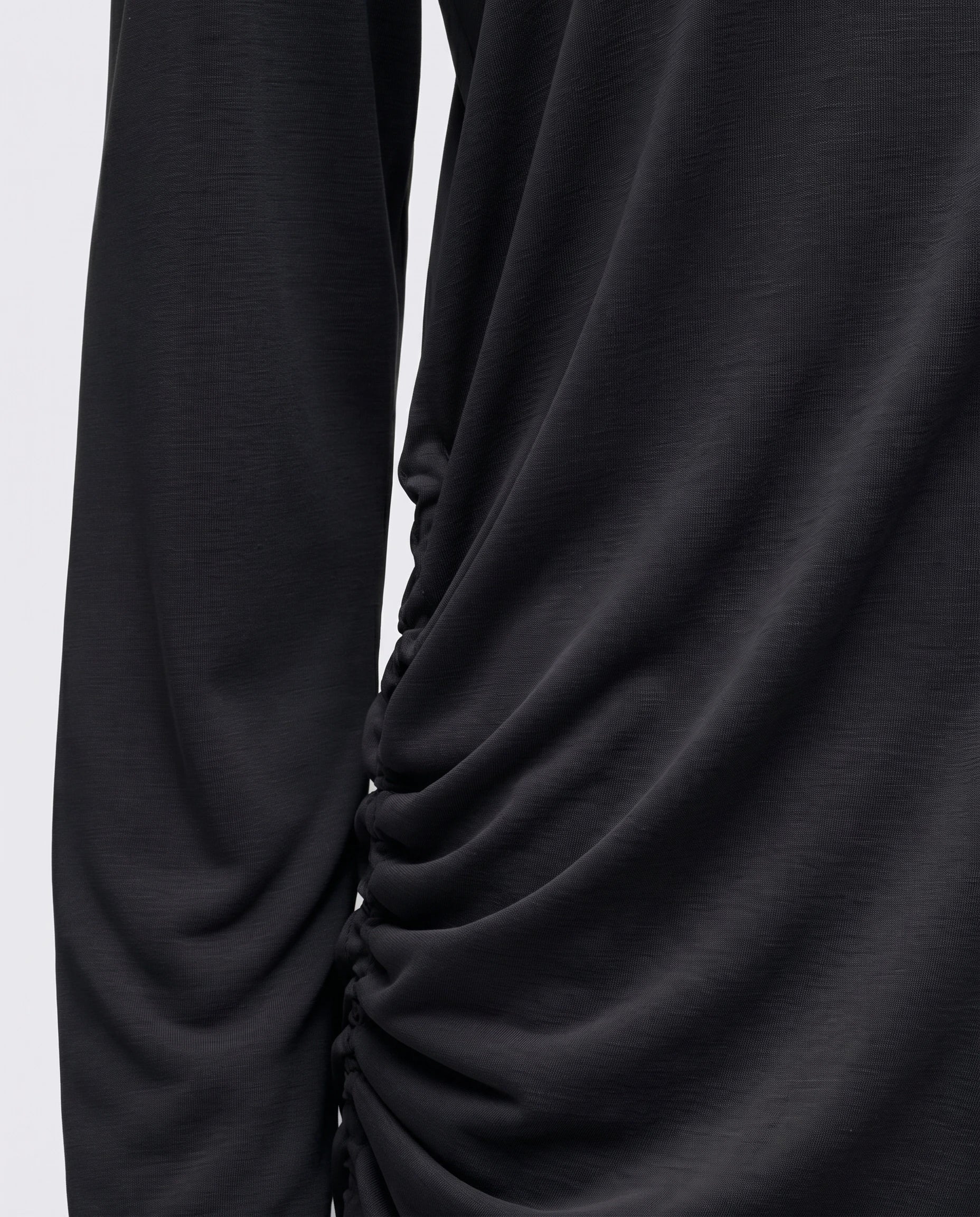 Modal Kumaşlı Ayarlanabilir Drape Detaylı Uzun Üst - Siyah