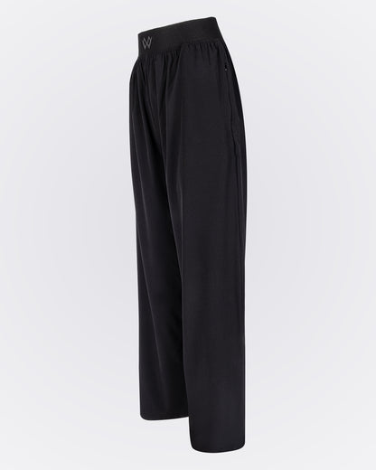 Beli Lastikli Kırışmaz Kumaşlı Cepli Pantolon - Siyah