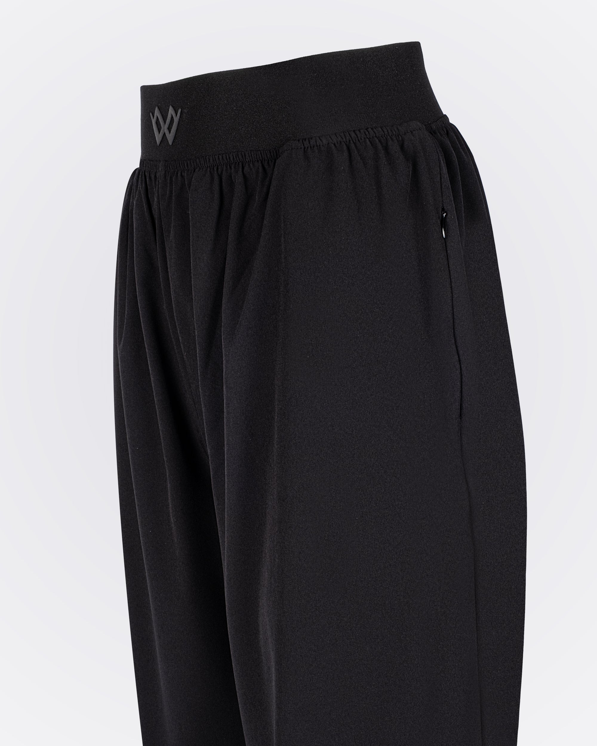 Beli Lastikli Kırışmaz Kumaşlı Cepli Pantolon - Siyah